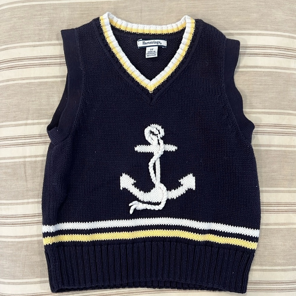 Like new size 3T heart strings, navy anchor vest